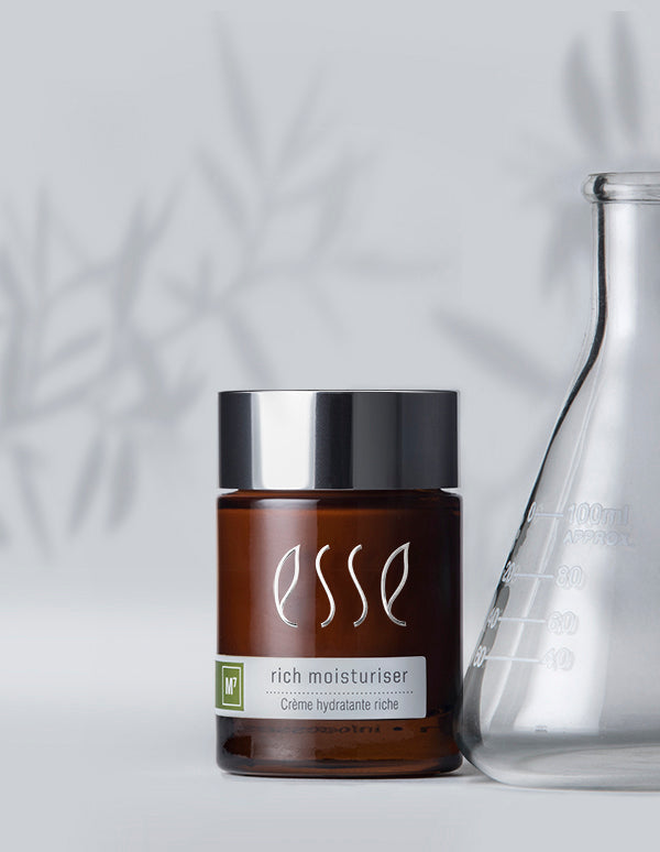 ESSE M7 CORE Rich Moisturizer - Reichhaltige Feuchtigkeitscreme für trockene Haut